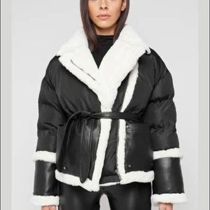 Manière de voir Plush Wrap Puffer Jacket